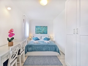 อพาร์ทเมนท์, 3 ห้องนอน, ลานระเบียง, วิวสวน | 3 ห้องนอน