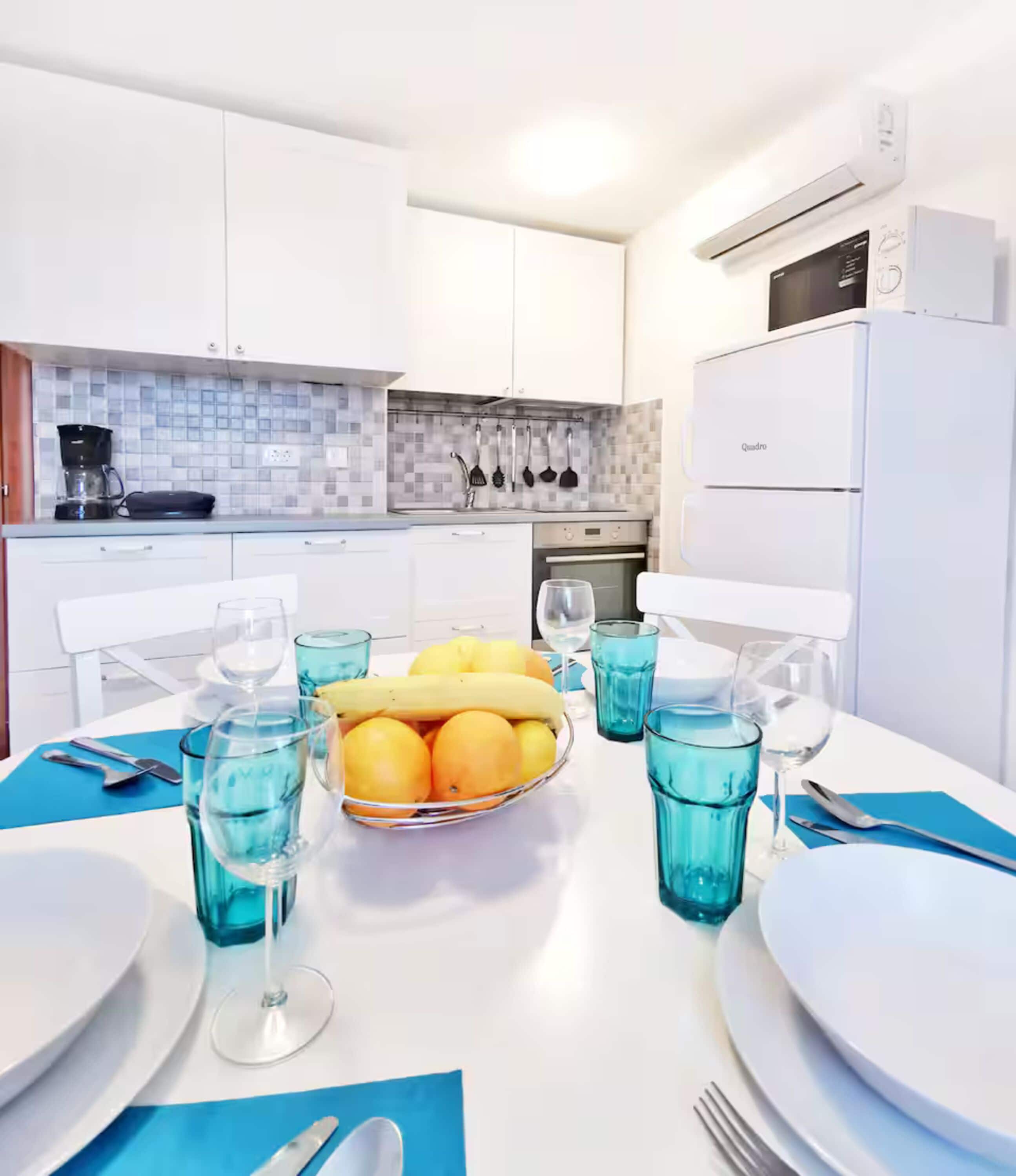 Apartment, 3 Bedrooms, Patio, Garden View | Private kitchen