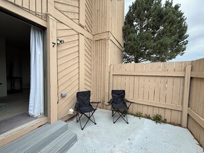 Terrace/patio - 
Taos Mountain  Ridge Retreat- 3BR Ski, Hike, Music & Adventure (El Prado)