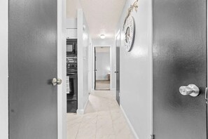 Interior - Amazing Pet-Friendly Condo with Pool Near Busch Gardens (Tampa)