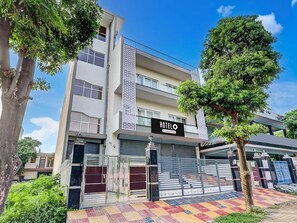 House | Exterior - Hotel O Pari Chowk Metro Station (Greater Noida)