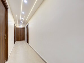 House | Interior - Hotel O Pari Chowk Metro Station (Greater Noida)