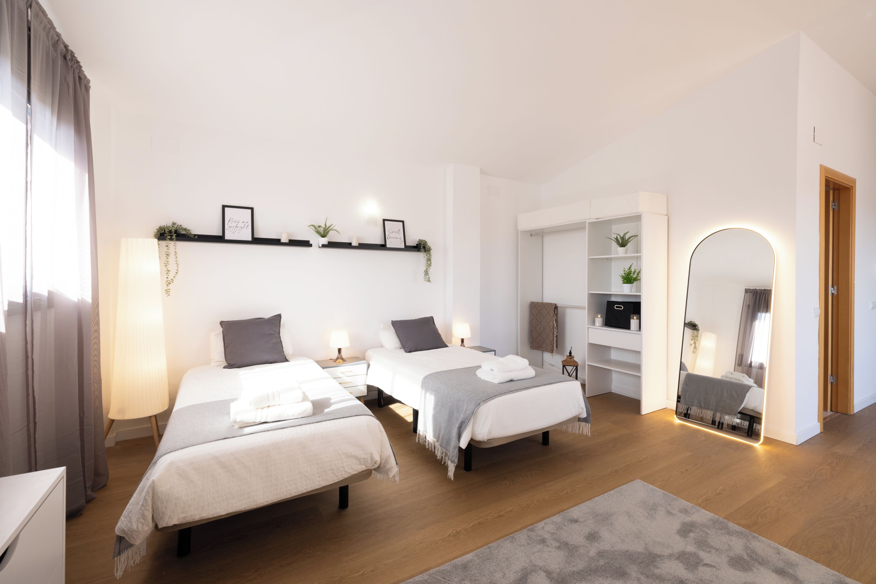 4 slaapkamers, internet, beddengoed