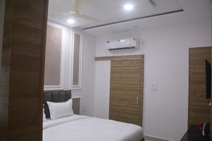 Deluxe Double Room - The Ramayan (Orchha)