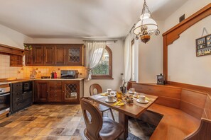 Private kitchen - Apt "Garden": elegant, mountainous with park and biolago (Pinzolo)