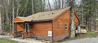 Modern 4-bedroom Log Cabin in Somerset
