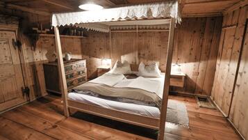 WiFi, bed sheets