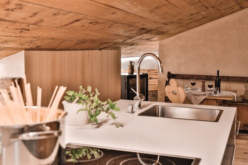 Apartment „Oberniederhof Anno 1793“ mit Bergblick, Gemeinschaftsgarten und WLAN