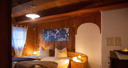 Appartement « Oberniederhof Anno 1838 » avec vue sur la montagne, jardin commun et Wi-Fi