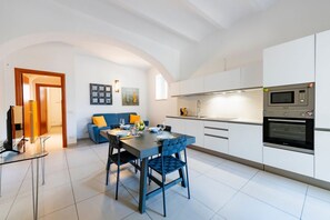 Dining - GuestHost - A comfortable and welcoming 64 square meters apartment, perfect for four people, located on the ground floor of a renovated period villa with a private entrance.The property is located in Alba Adriatica, a town famous for its long sandy beach (Alba Adriatica)