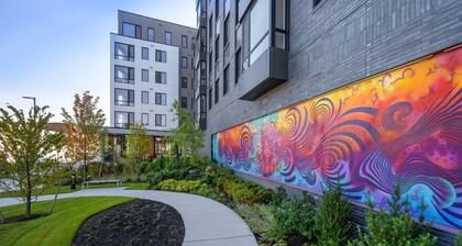 New 4-bedroom 3 bathroom suites near Allston, Harvard Square and Boston Landing.