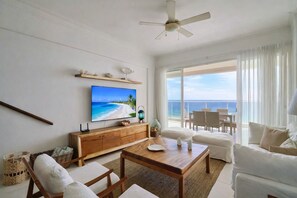 Living area - ®{3BR~Hemingway~Retreat}@JuanDolio+Pool (Juan Dolio)