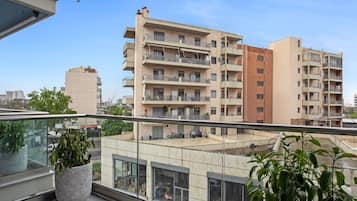 Estudio, balcón, vistas a la ciudad | Vistas a la ciudad