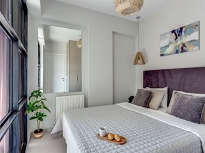 Leilighet, 1 soverom, balkong | Skrivebord, skrivebord for bærbar PC, blendingsgardiner og barnesenger