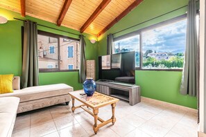 Fernseher, Kamin
