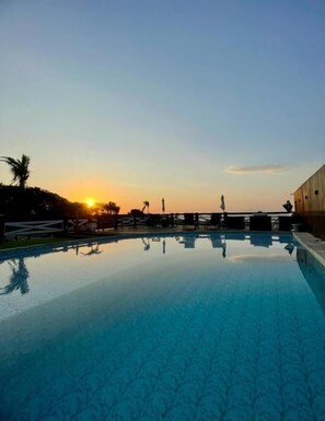 Outdoor pool - Pousada Bella Vista - Alto da Brava (Buzios)