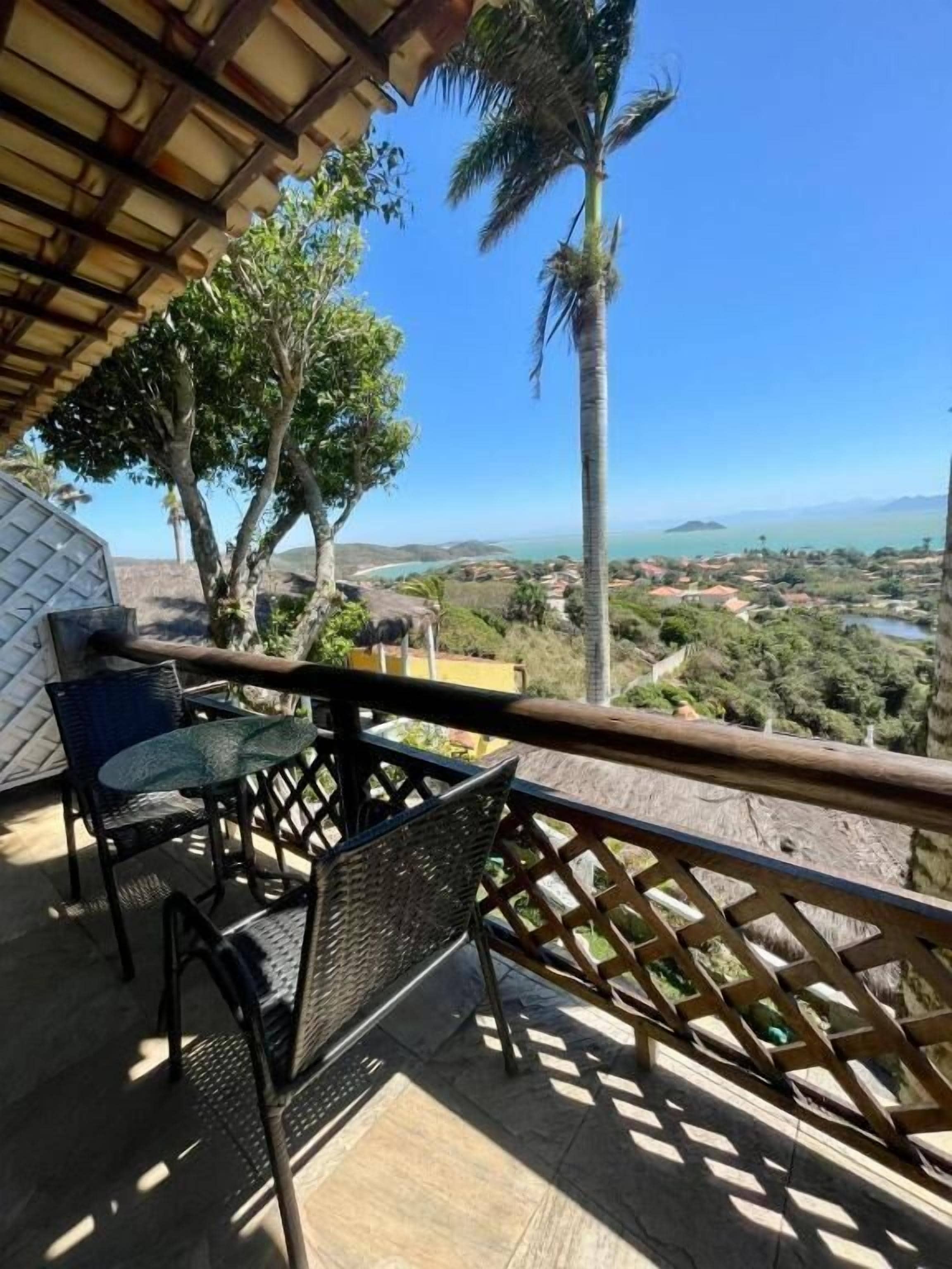 Quarto luxo, sacada, vista para o mar | Opções para refeição ao ar livre