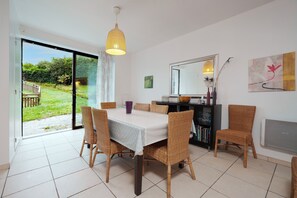 Dining - La Parenthèse de la Traverse - Avec piscine privée (Ferrières-Poussarou)