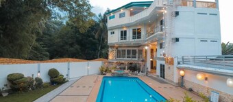 Elicon Suites 
