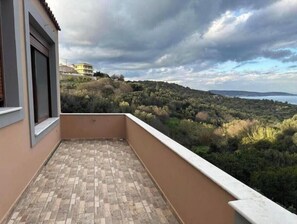 Property grounds - Gavrilis apartments: LOFT (Nenita)