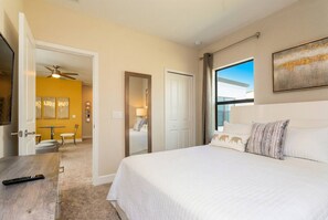 Iron/ironing board, WiFi, bed sheets - 5BR Family Home w/ Private Pool  / Near Disney (Davenport)