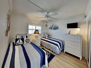 Room - Pointe South 307 | Amazing Gulf Views + Resort Pool (Fort Myers Beach)