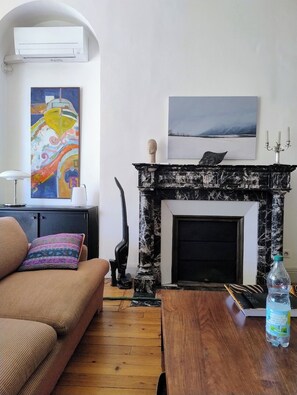 Living area - For rent : Beautiful bright apartment - ideally located (Biarritz)