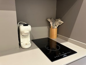 Private kitchen - Housing Maritim by Sharing Co (Valencia)