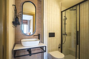 Shower, hair dryer, towels - Housing Fana by Sharing Co 2PAX (Málaga)
