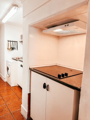 House - Typical Lisbon Apartment By Gt House (Lisbon)