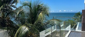 Charming 3-bedroom condo with AC right by the beach in cozy Coveñas
