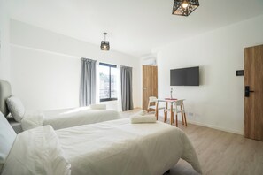 In-room safe, desk, free WiFi - Hache Palermo by IPPA (Buenos Aires)