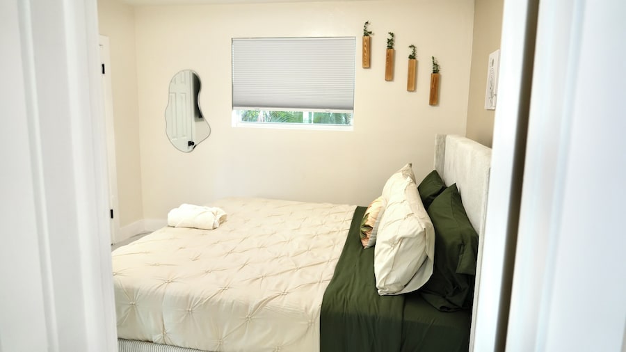 Family Pool Home by Hollywood Beach