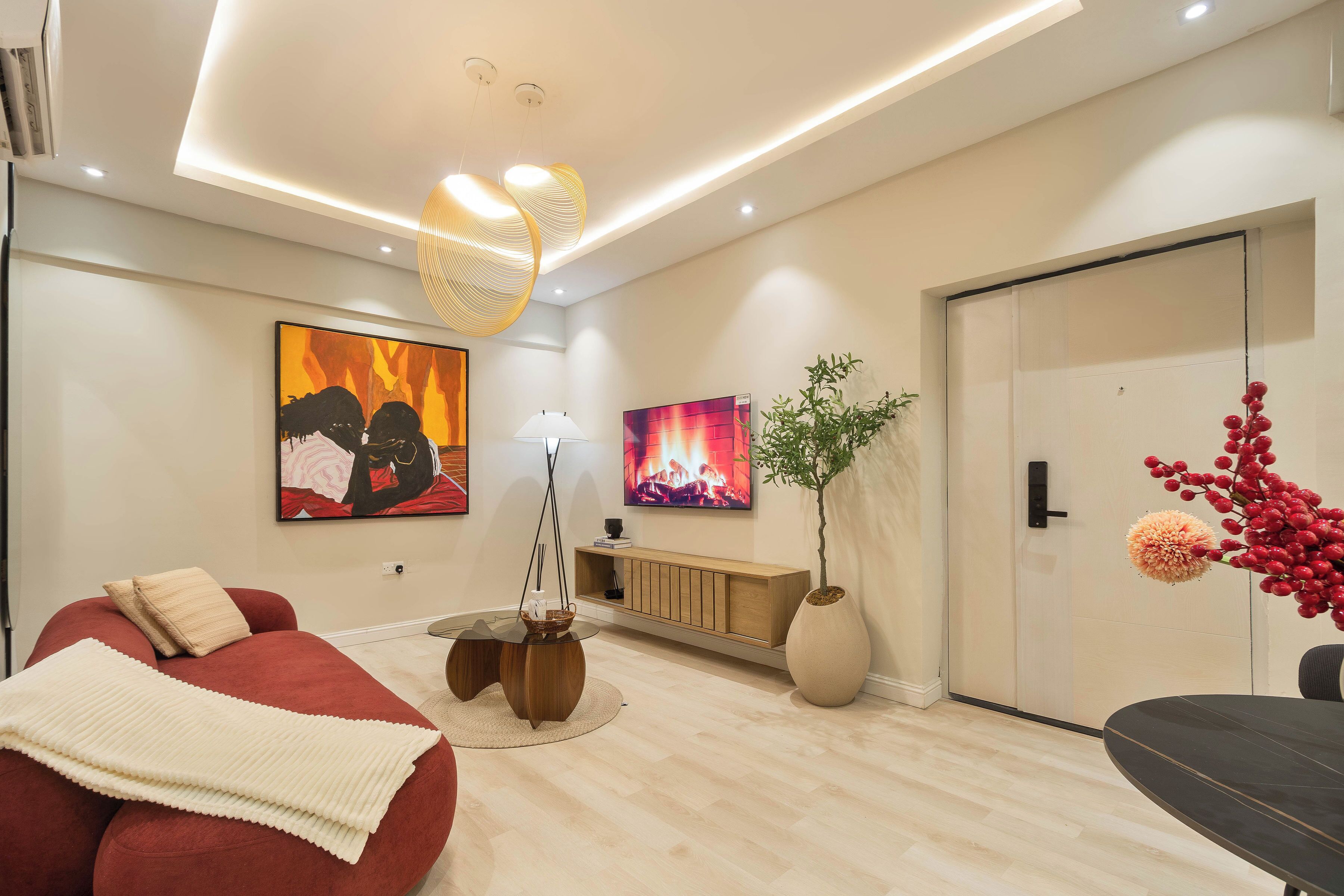 Suite, Balcony | Living area