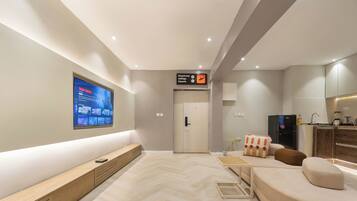 Studio | Living area