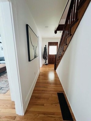 Interior - Lakeport Sound House (Laconia)