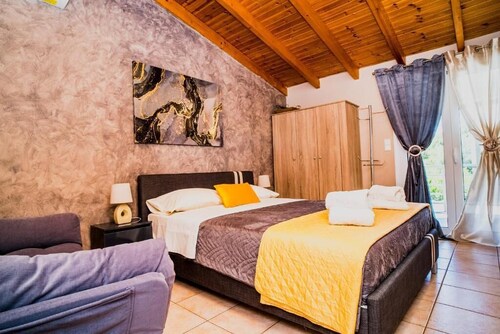 Dream Houses Near Athens Airport By SEM
