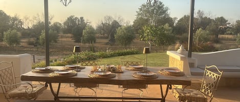 Outdoor dining
