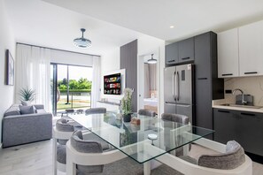 Private kitchen - 2 bedrooms first floor, pool and gym (Punta Cana)