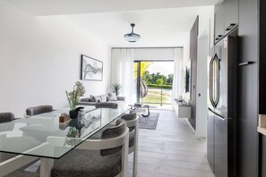 Interior - 2 bedrooms first floor, pool and gym (Punta Cana)