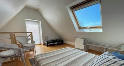 Puffin “Macareux” Cabin – Cozy Seaside Retreat in Northern Brittany