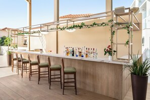 Bar (en la propiedad)