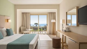 Camera con letto matrimoniale o 2 letti singoli, balcone, vista mare | Una cassaforte in camera, insonorizzazione, Wi-Fi gratuito, lenzuola