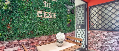 屋外ダイニングエリア