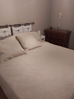 Room - maison d'hôtes Lacour (Augignac)