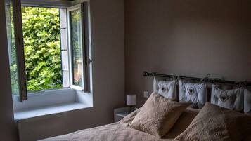 Comfort Double Room, Courtyard View | Free WiFi