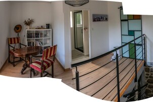 Quarto triplo conforto, vista para o pátio | Wi-Fi de cortesia