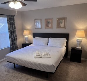 Kingensuite - Close to Disney: 3BR in Regal Palms Resort with Lazy River (Davenport)