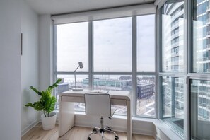 Interior - 2BR Downtown Gem With Workspace and CN Tower Views (Toronto)