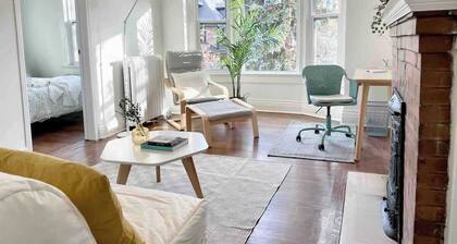 Charming + Airy Roncy Apartment